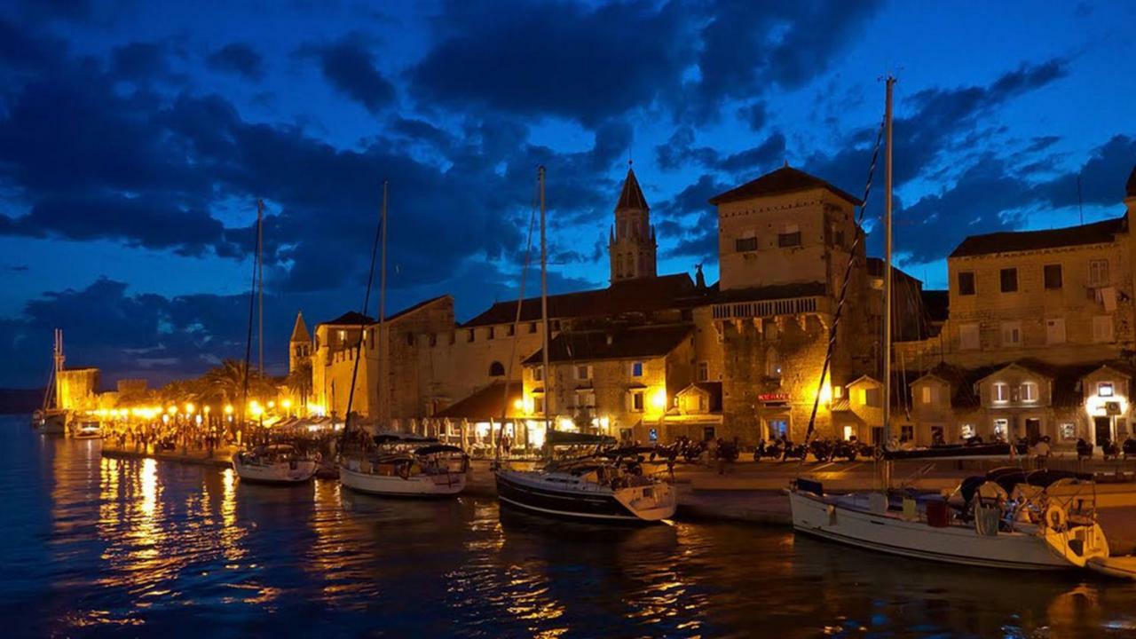 Holiday Home Ruzmarin Trogir Ngoại thất bức ảnh