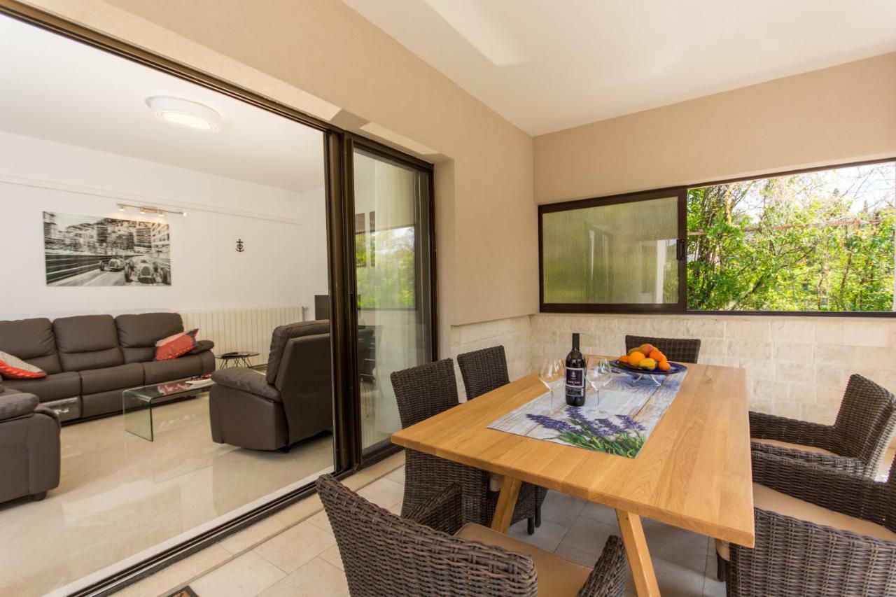 Holiday Home Ruzmarin Trogir Ngoại thất bức ảnh